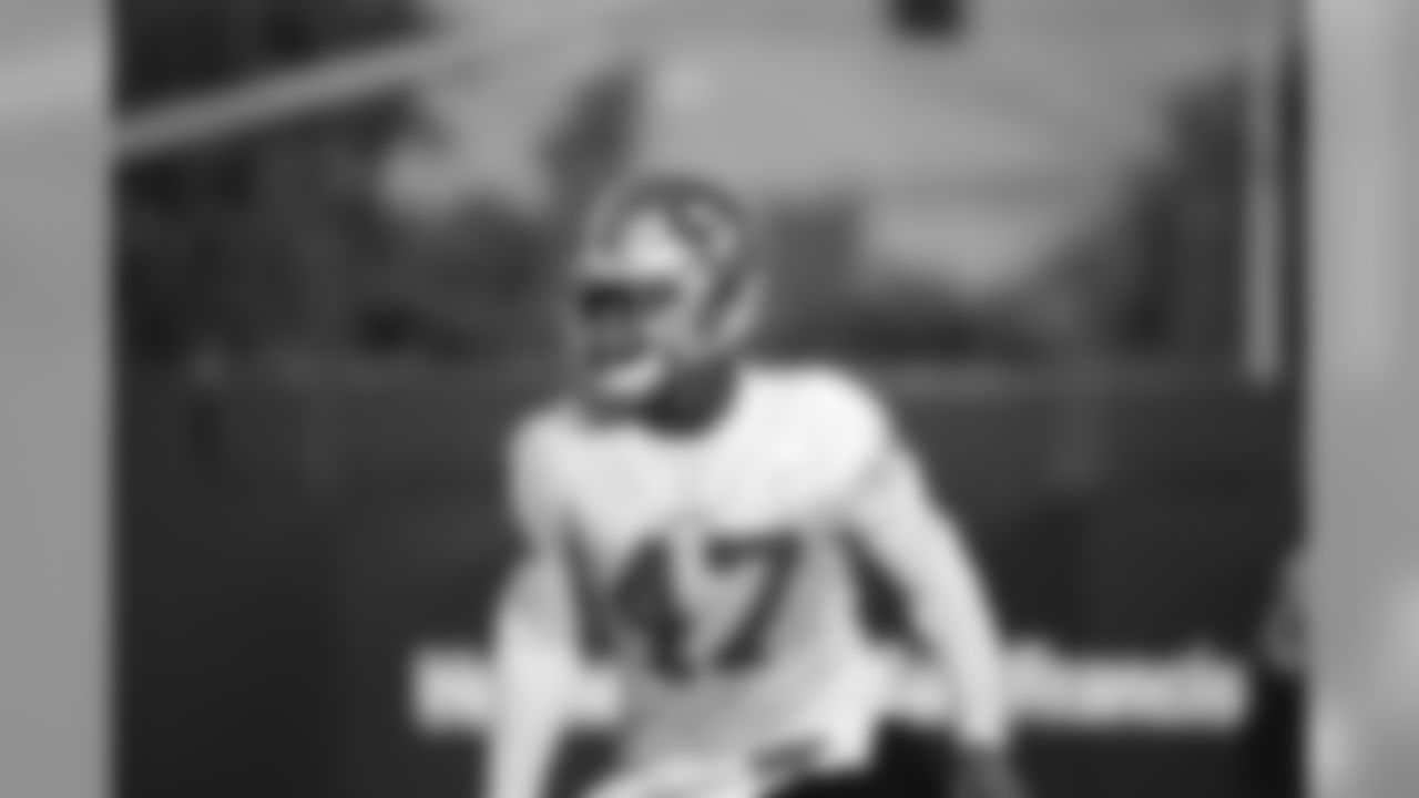 LB Jimmie Gilbert