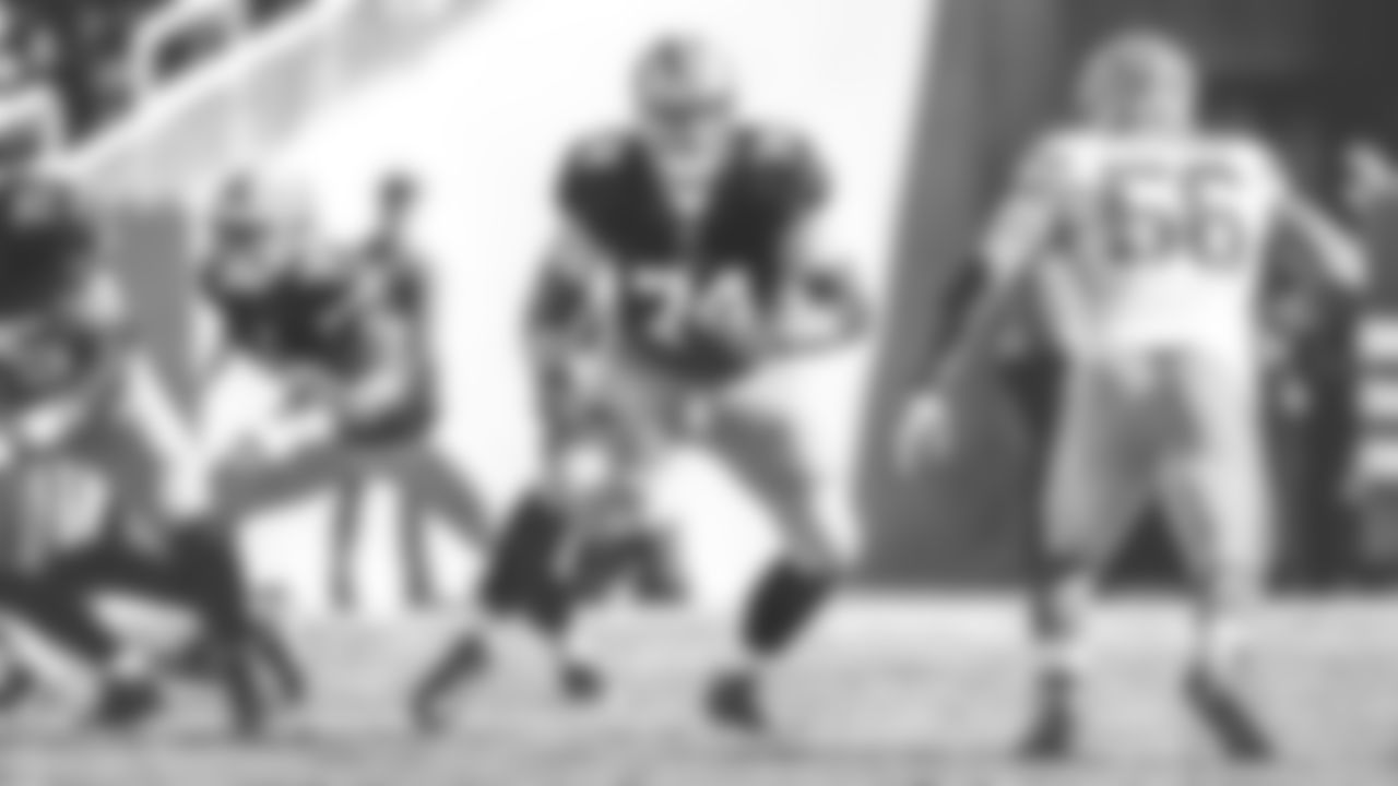 T Joe Staley