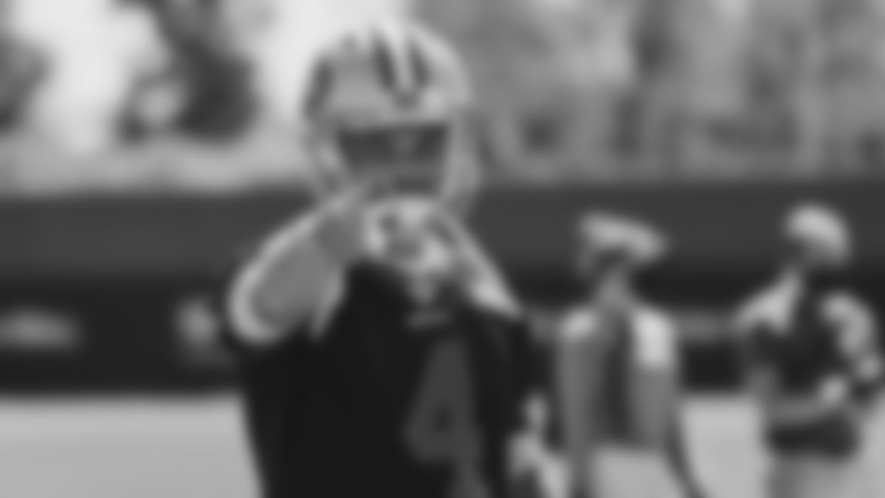 QB Nick Mullens