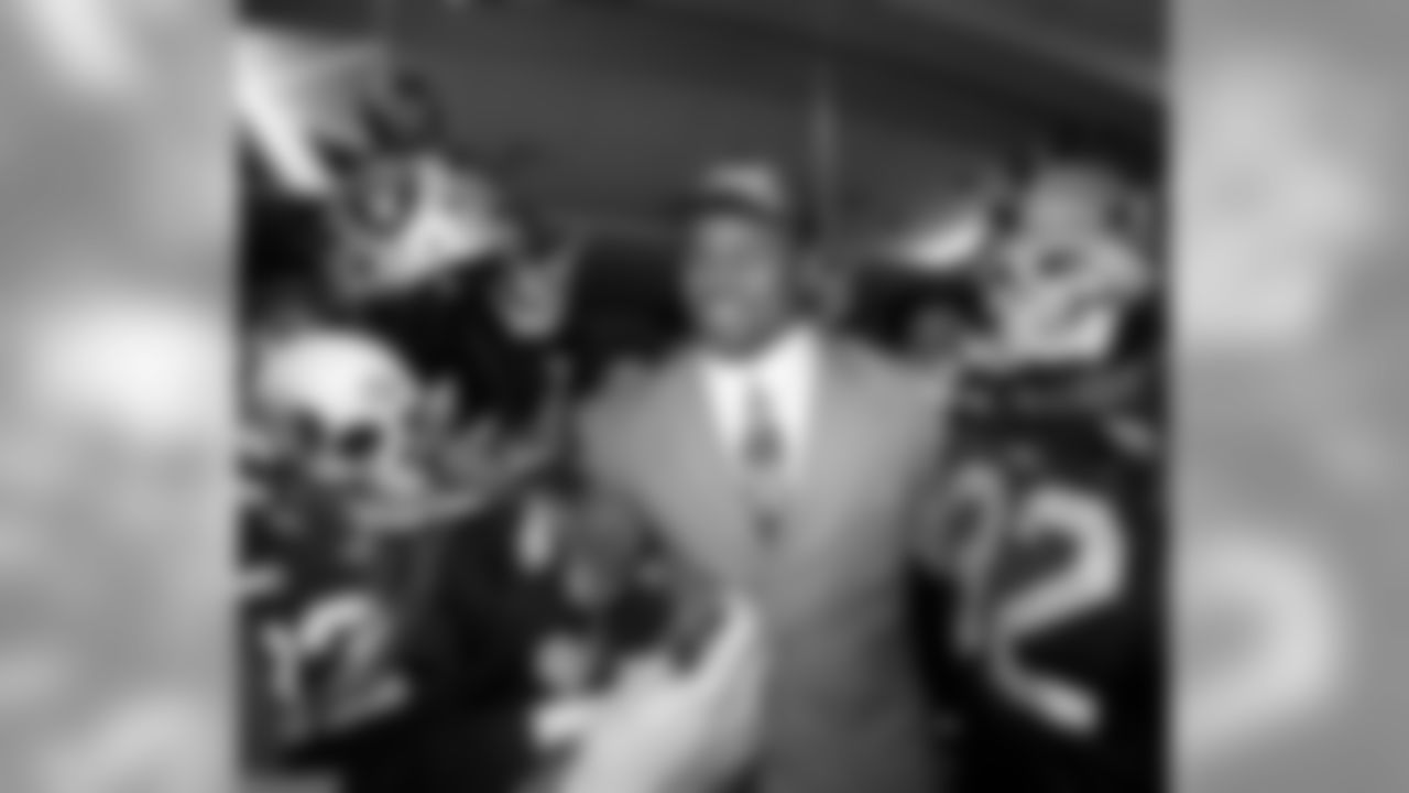 1997: DT, Darrell Russell - USC