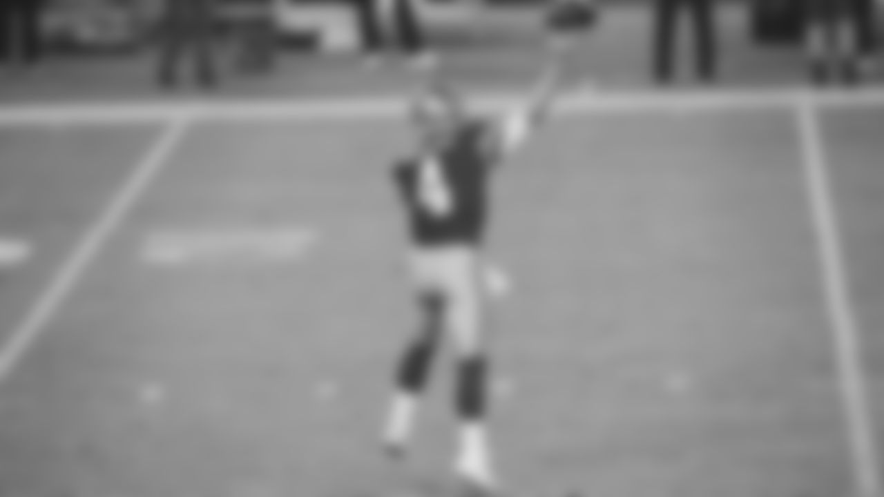 QB Nick Mullens