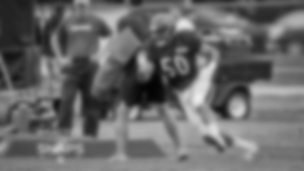 LB Elijah Norris