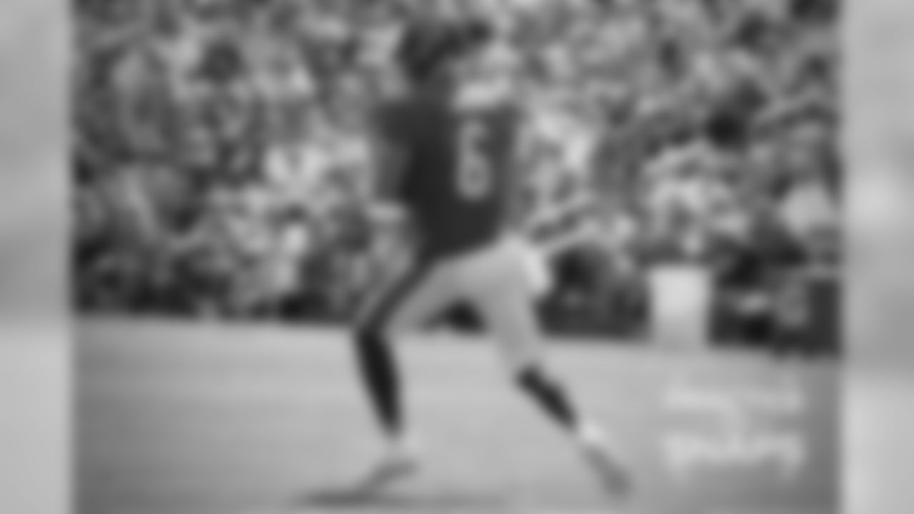 QB Jay Cutler