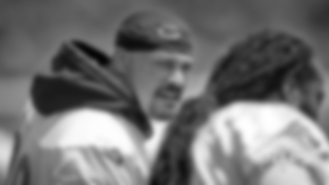 LB Aaron Lynch