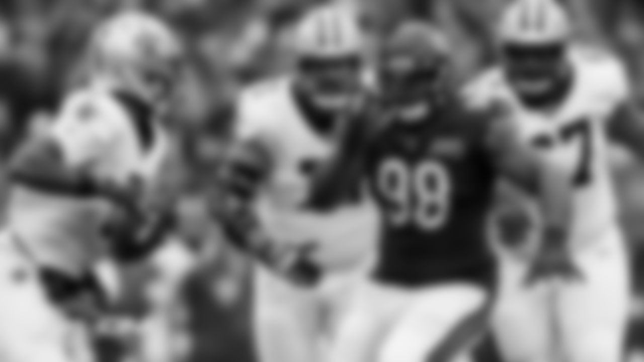 DT Bilal Nichols