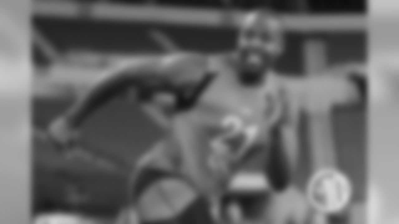 T-4. Akiem Hicks, 26 reps (2012)