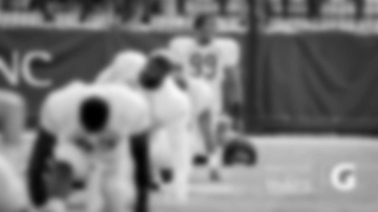 DL Trevis Gipson