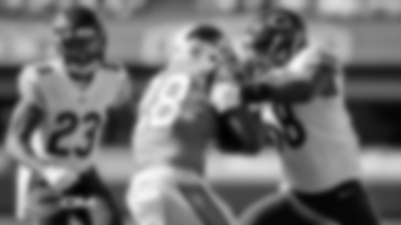 CB Kyle Fuller, ILB Roquan Smith