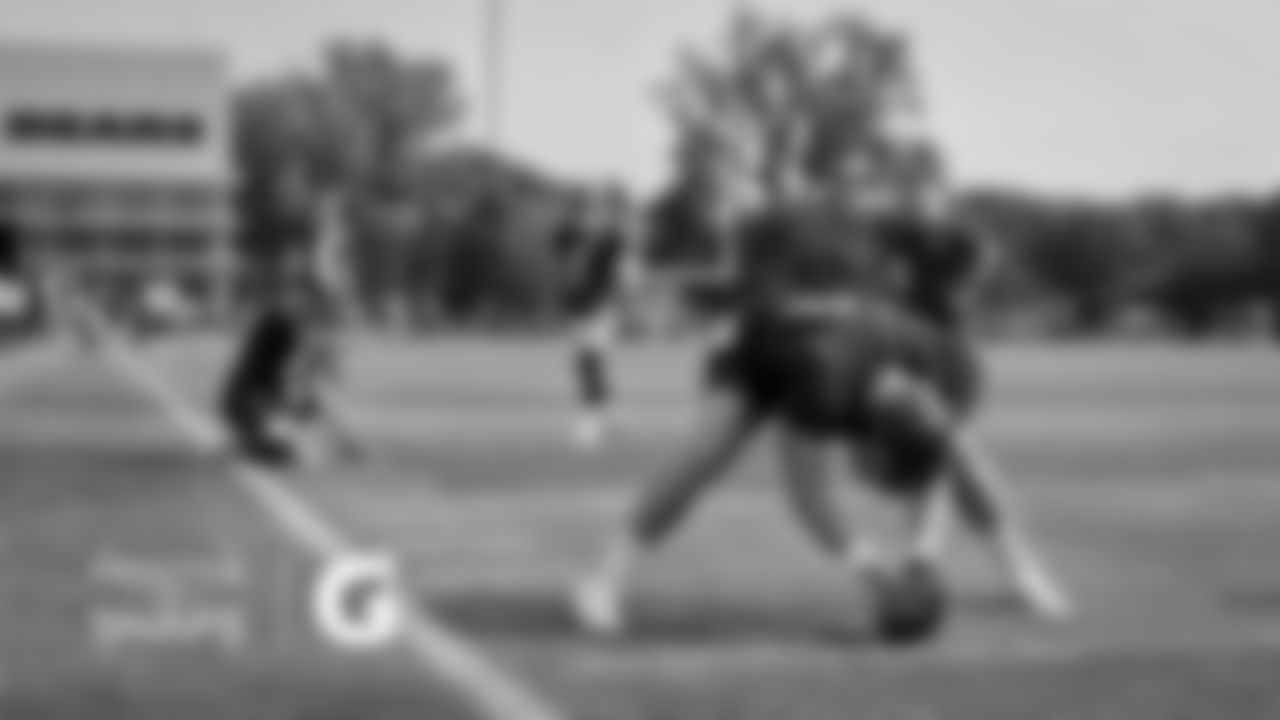 LS Patrick Scales, P Pat O'Donnell, K Cairo Santos