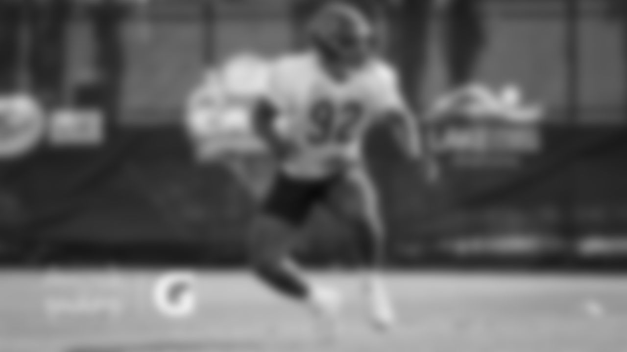 LB Caleb Johnson