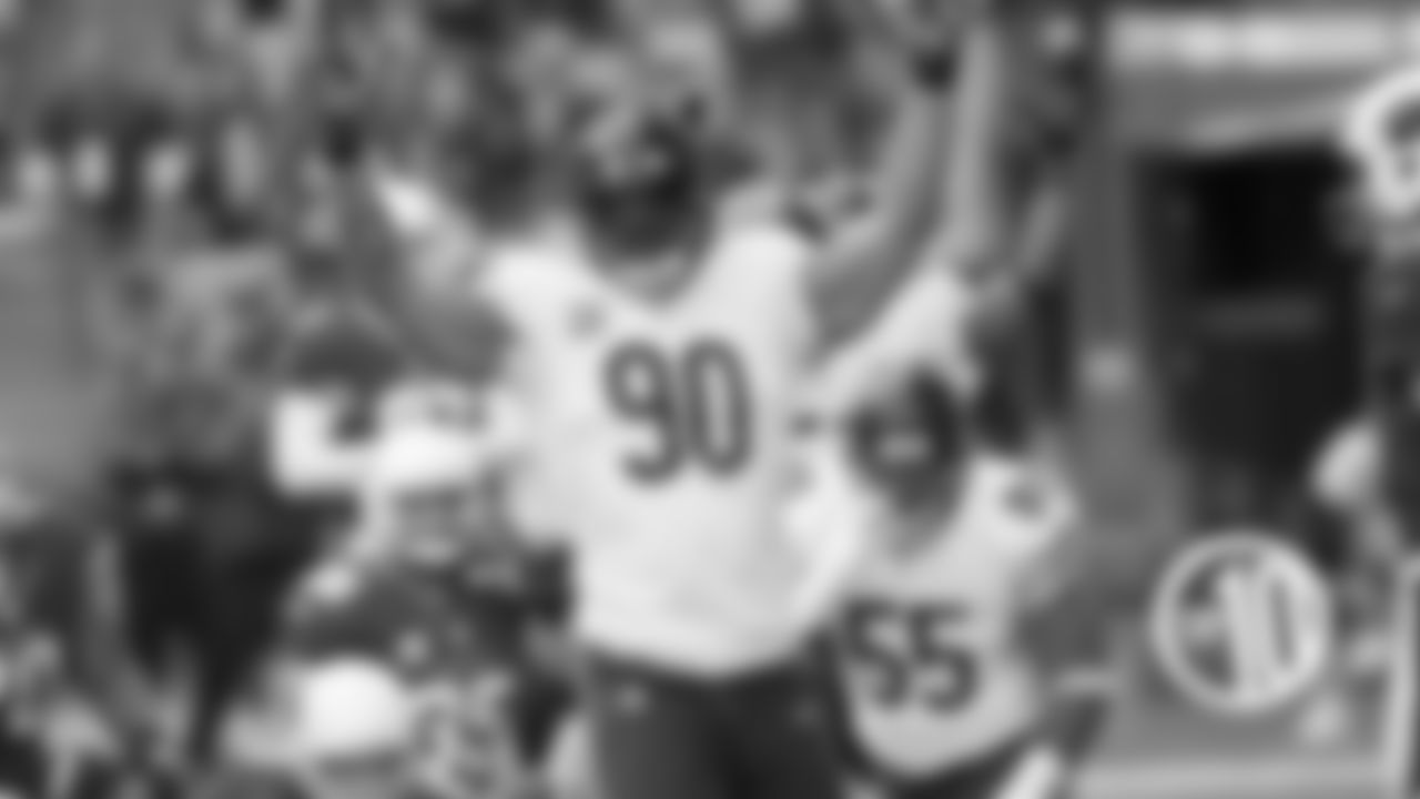 (1) Julius Peppers, defensive end
In four seasons with the Bears from 2010-13, Peppers recorded 37.5 sacks, was voted to three Pro Bowls and was named All-Pro in 2010.