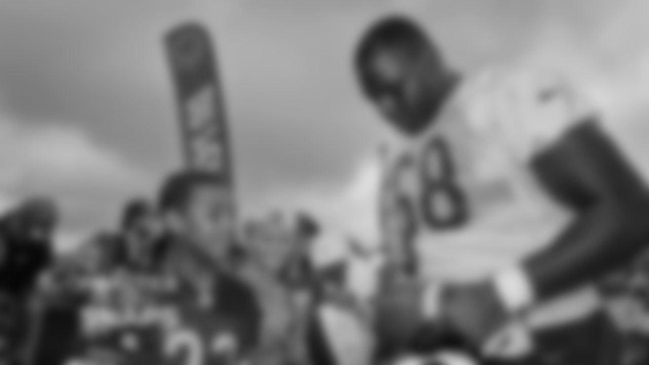 OL James Daniels