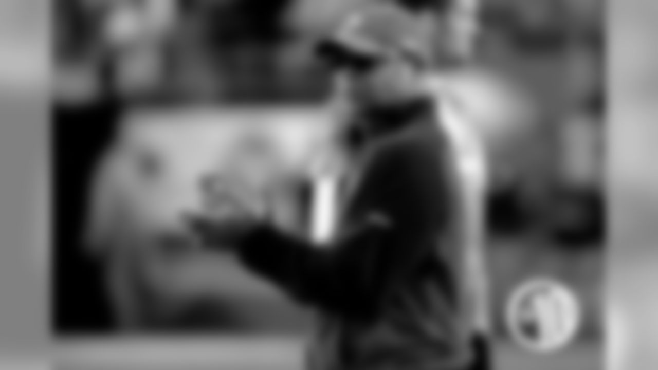 Bears playing career: Linebacker from 1981-1992, 10-time Pro Bowler and member of Pro Football Hall of FameCoaching record: 18-22 (.450) for the San Francisco 49ers from 2008-2010,
