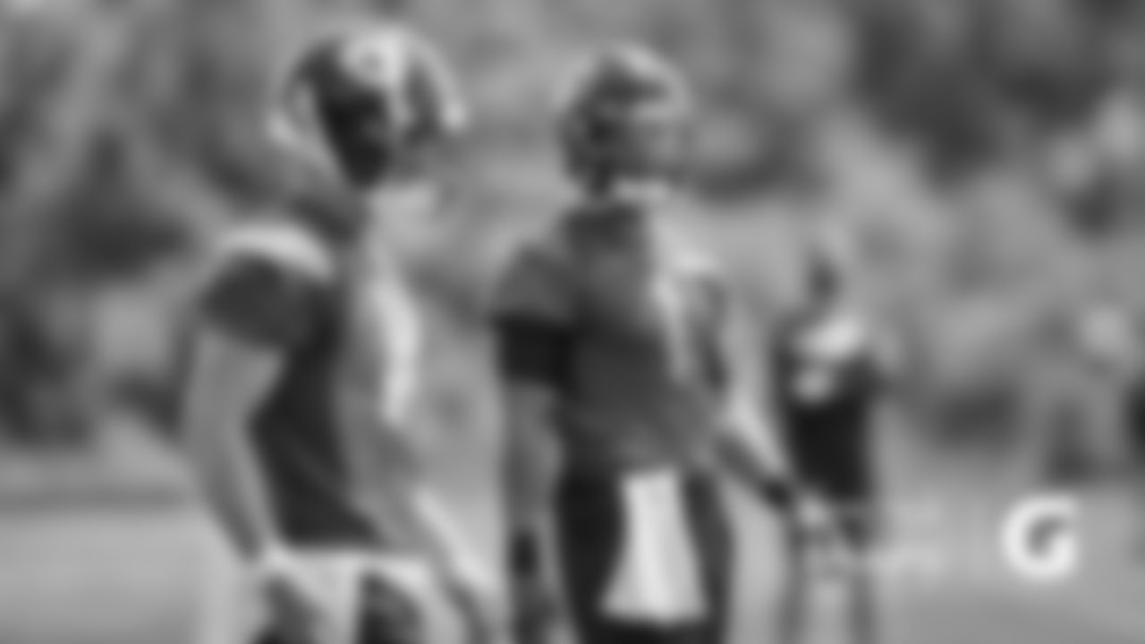 QB Justin Fields