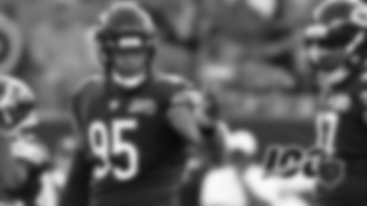 DL Roy Robertson-Harris