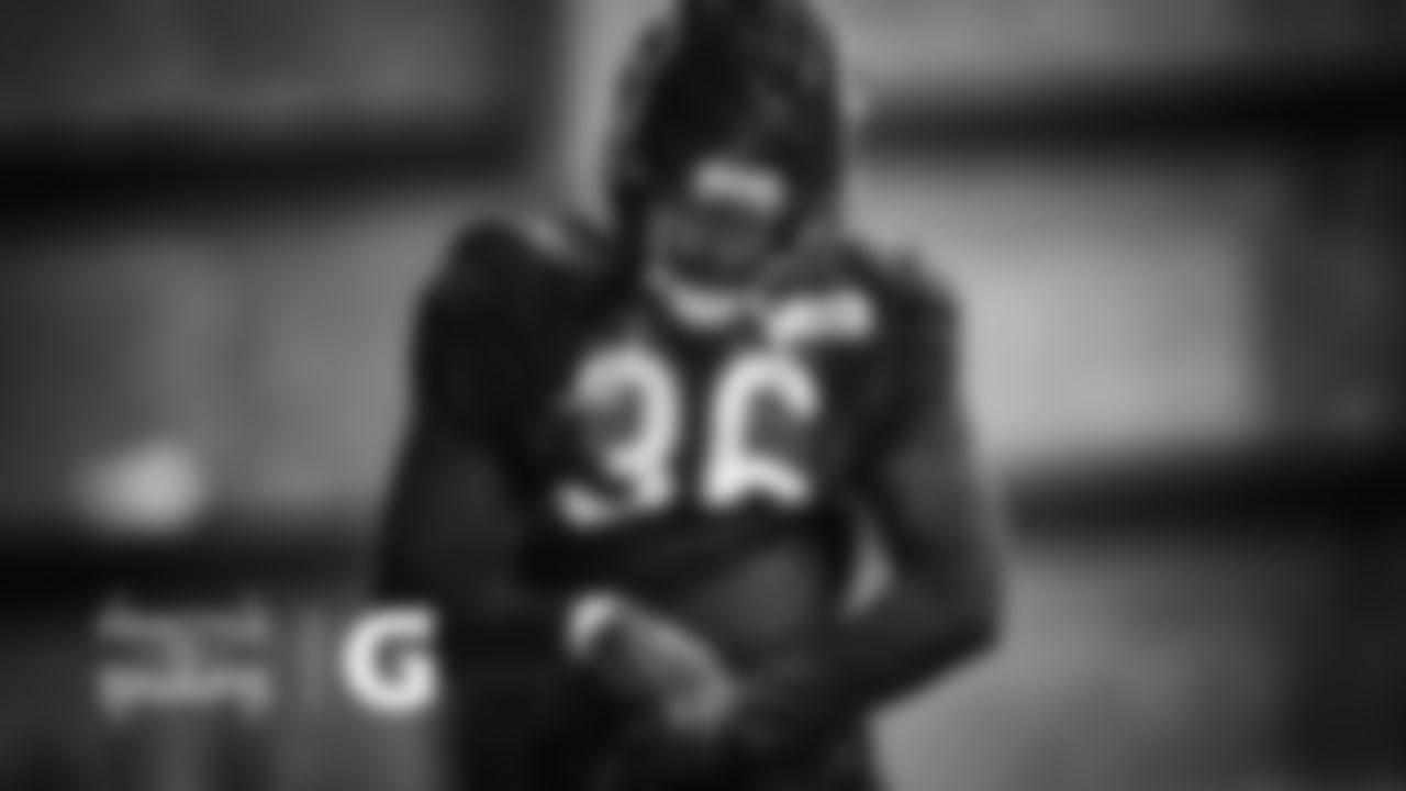 DB DeAndre Houston-Carson