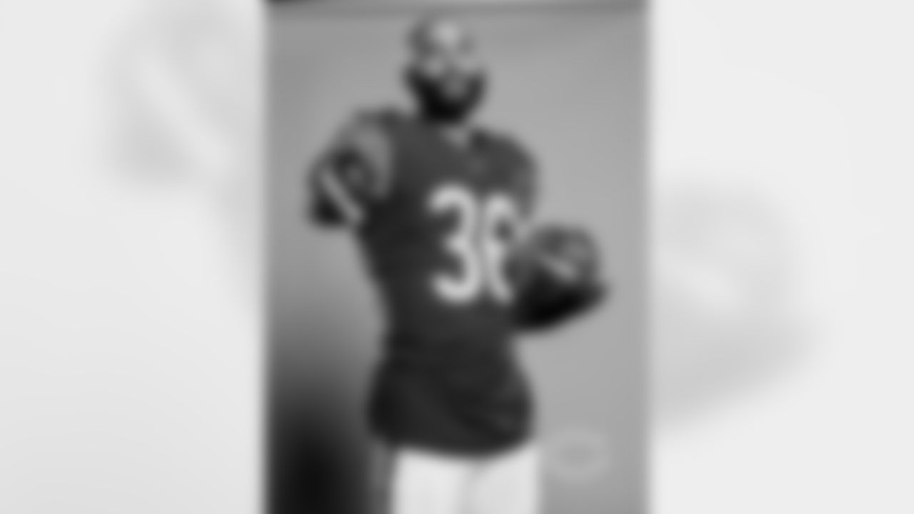 DB DeAndre Houston-Carson