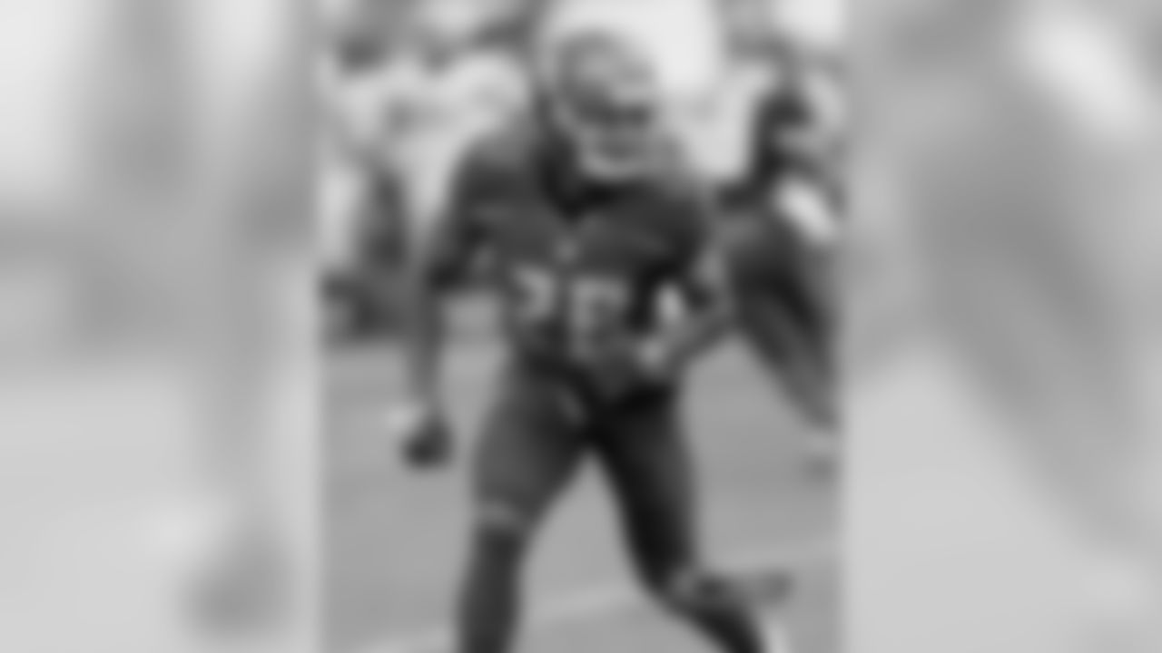 CB Vernon Hargreaves, Buccaneers - Hargreaves recorded 76 tackles, one interception and nine pass breakups as a Buccaneers rookie.