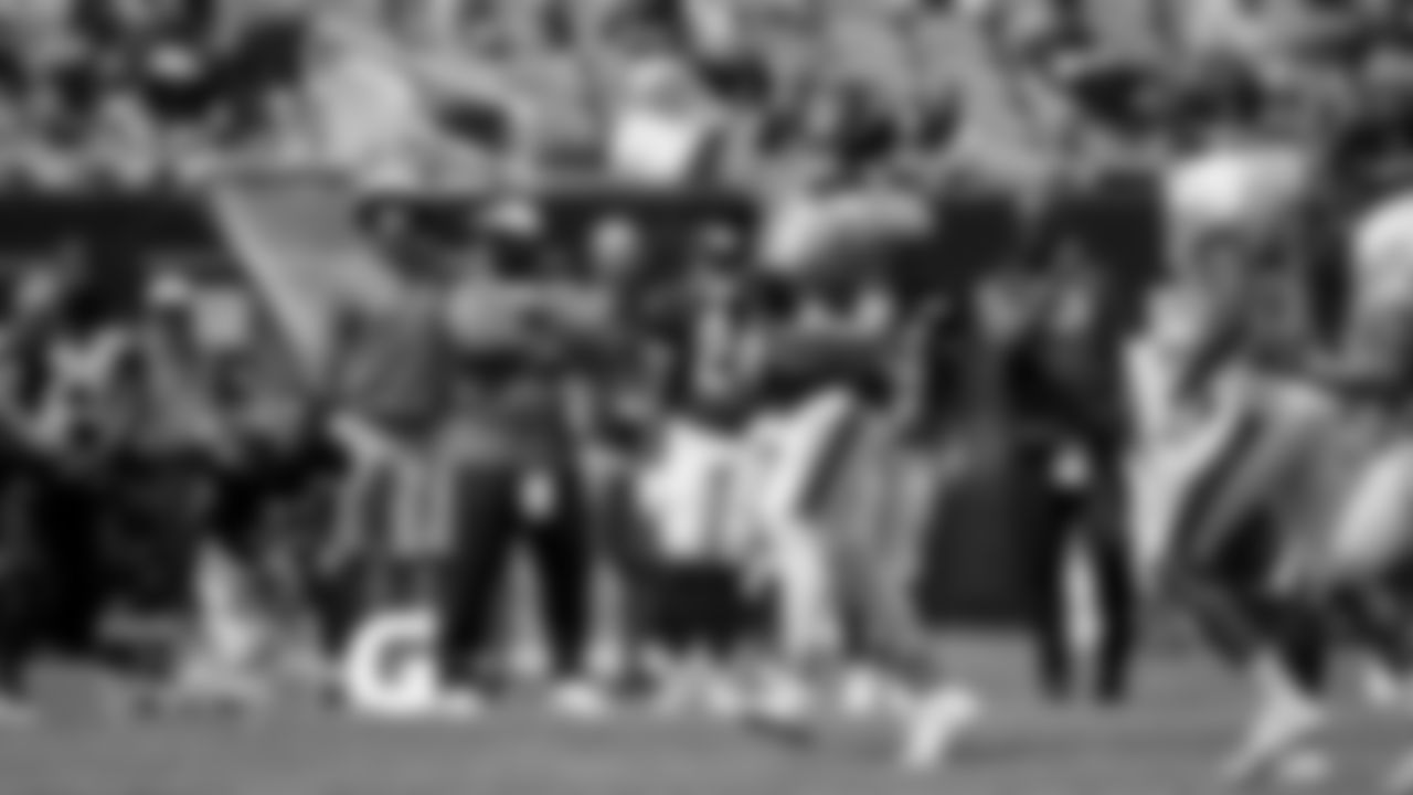 QB Nick Foles