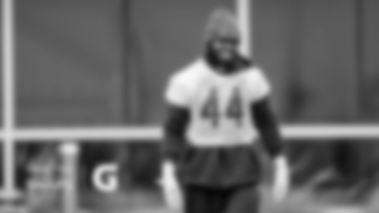 LB Alec Ogletree