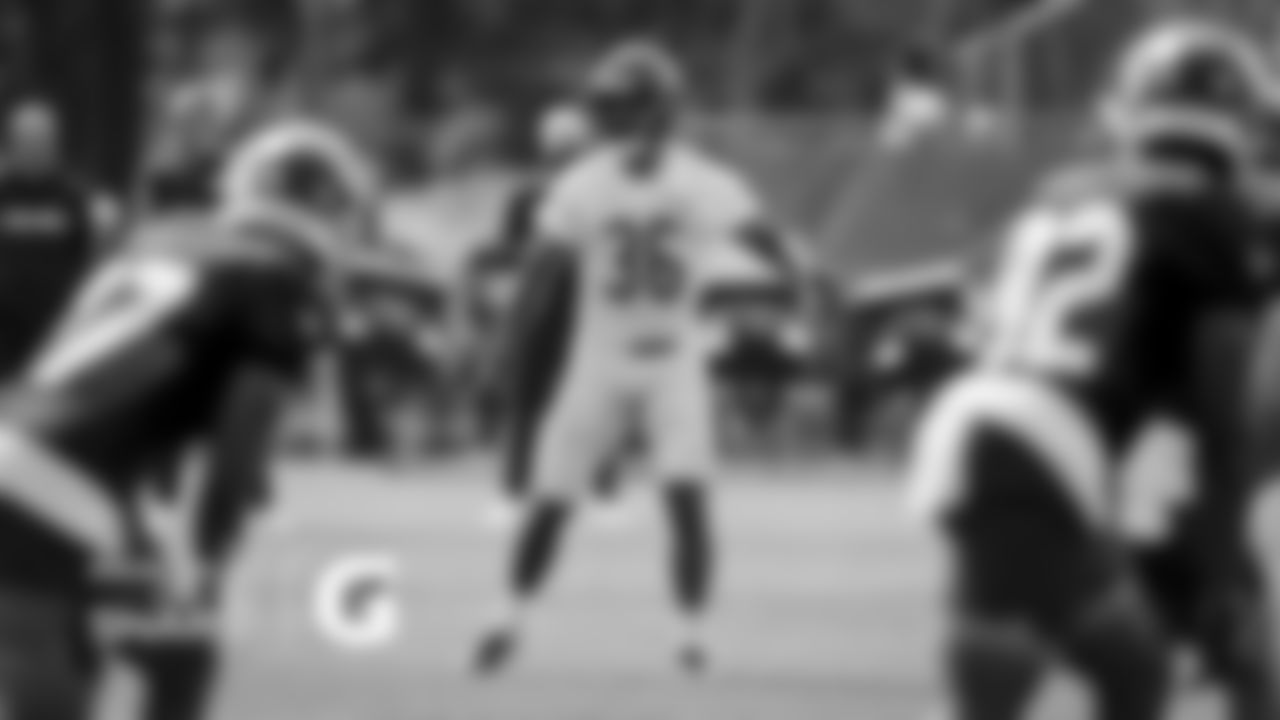DB DeAndre Houston-Carson
