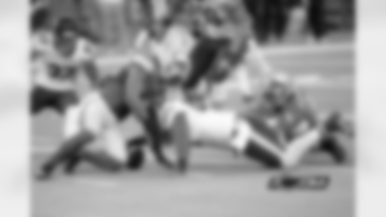 The Bears defense comes up big on third-and-one, when Lions QB Matthew Stafford coughs up a loose ball and DT Henry Melton recovers it.