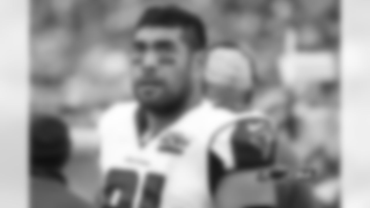 TE Tony Moeaki