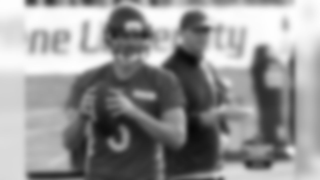 QB Jay Cutler