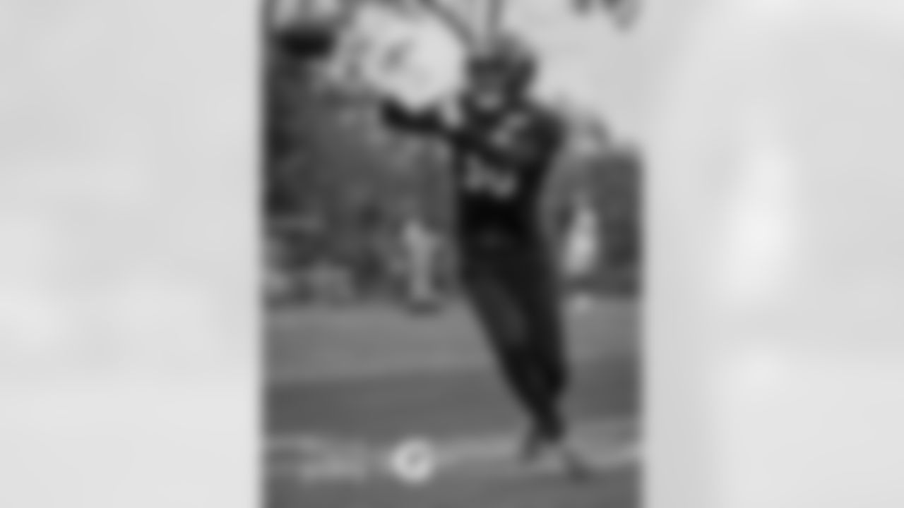 DB DeAndre Houston-Carson