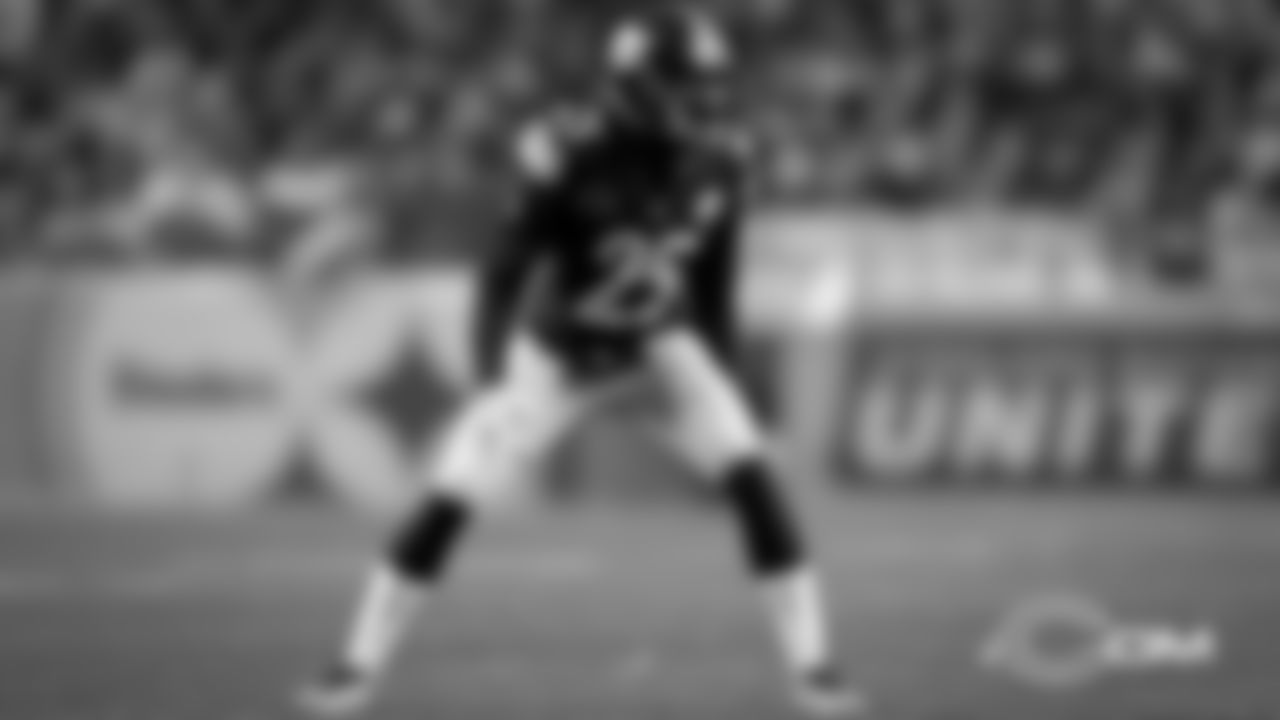 DB Artie Burns | #25