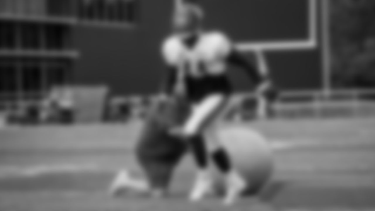 LB Alec Ogletree