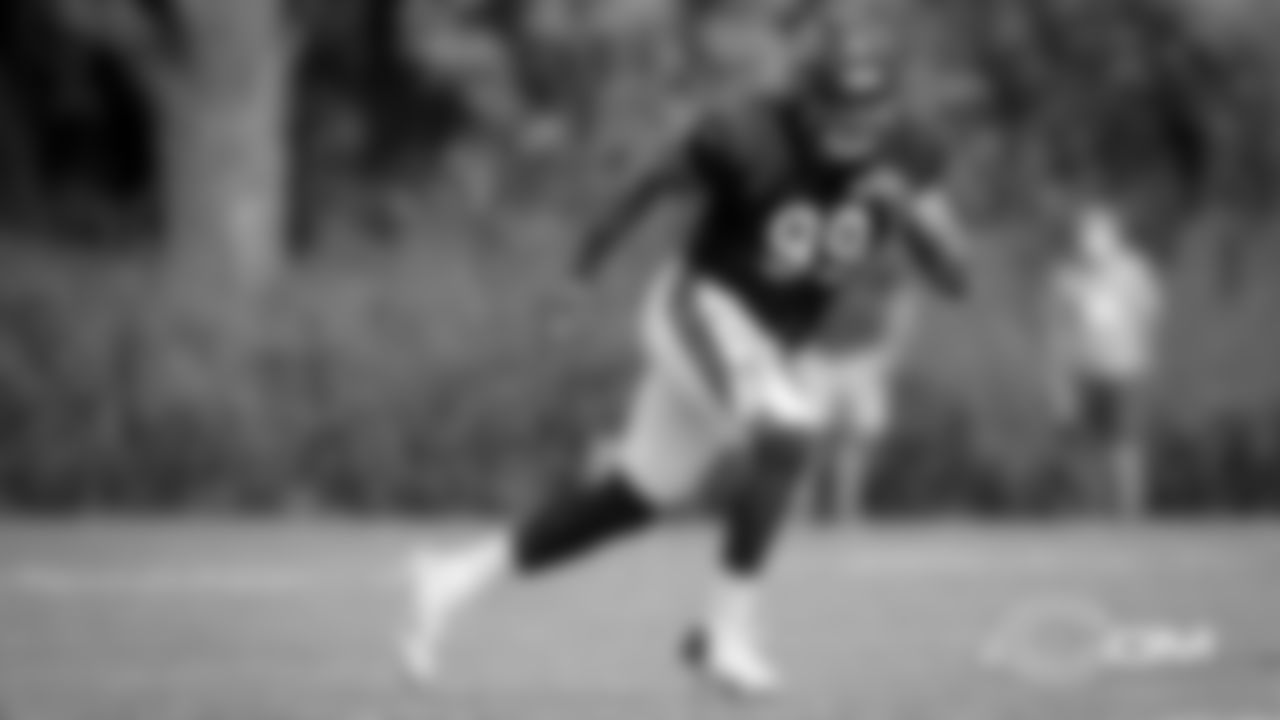 LB Trevis Gipson | #99