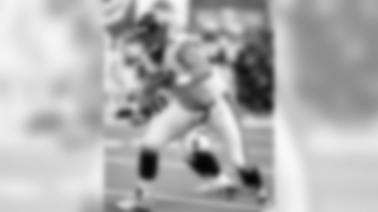 1995 - T Tony Bosselli - Jaguars