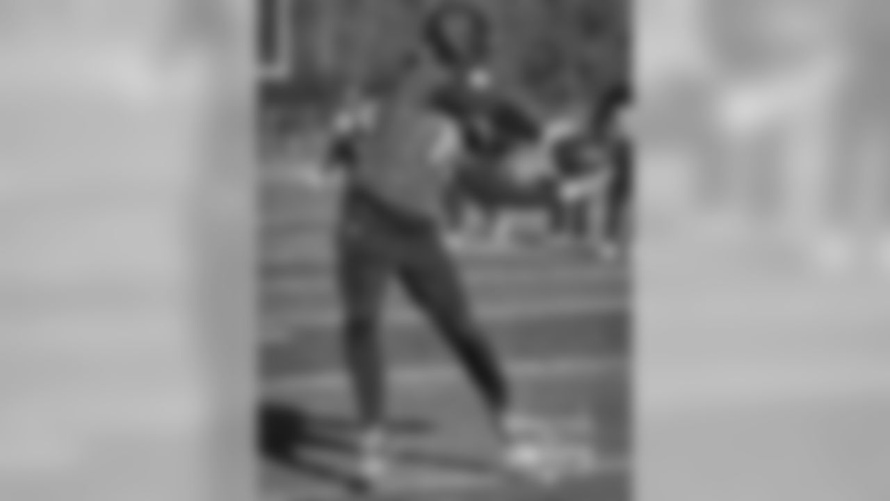 WR Anthony Miller