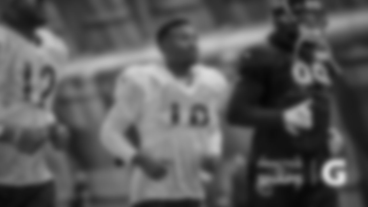 WR Taylor Gabriel