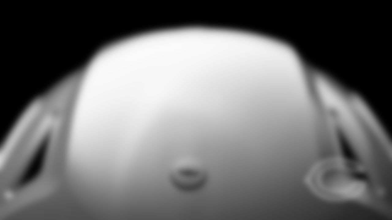 2022_Orange_Helmet_013