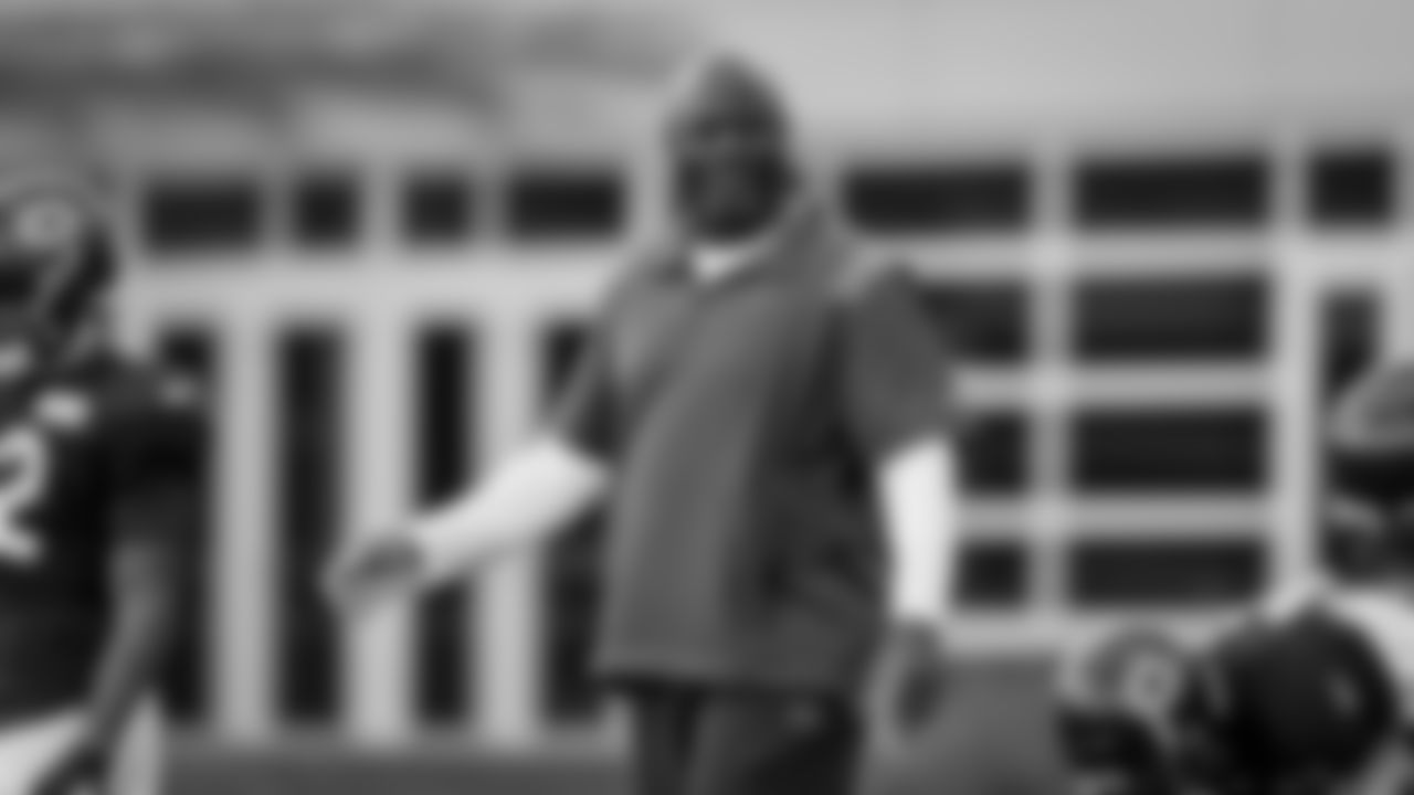 Defensive line coach Chris Rumph