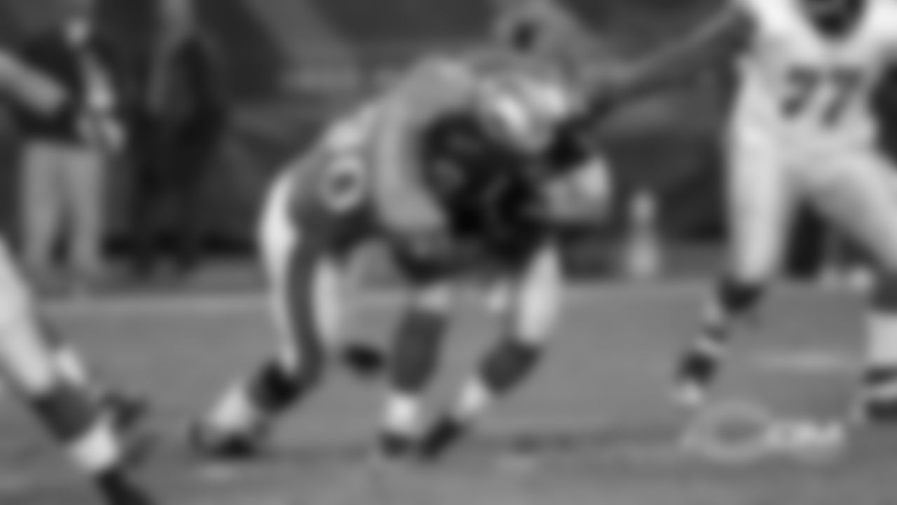 DE Julius Peppers