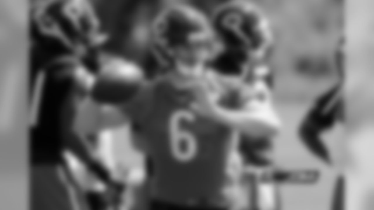 QB Jay Cutler