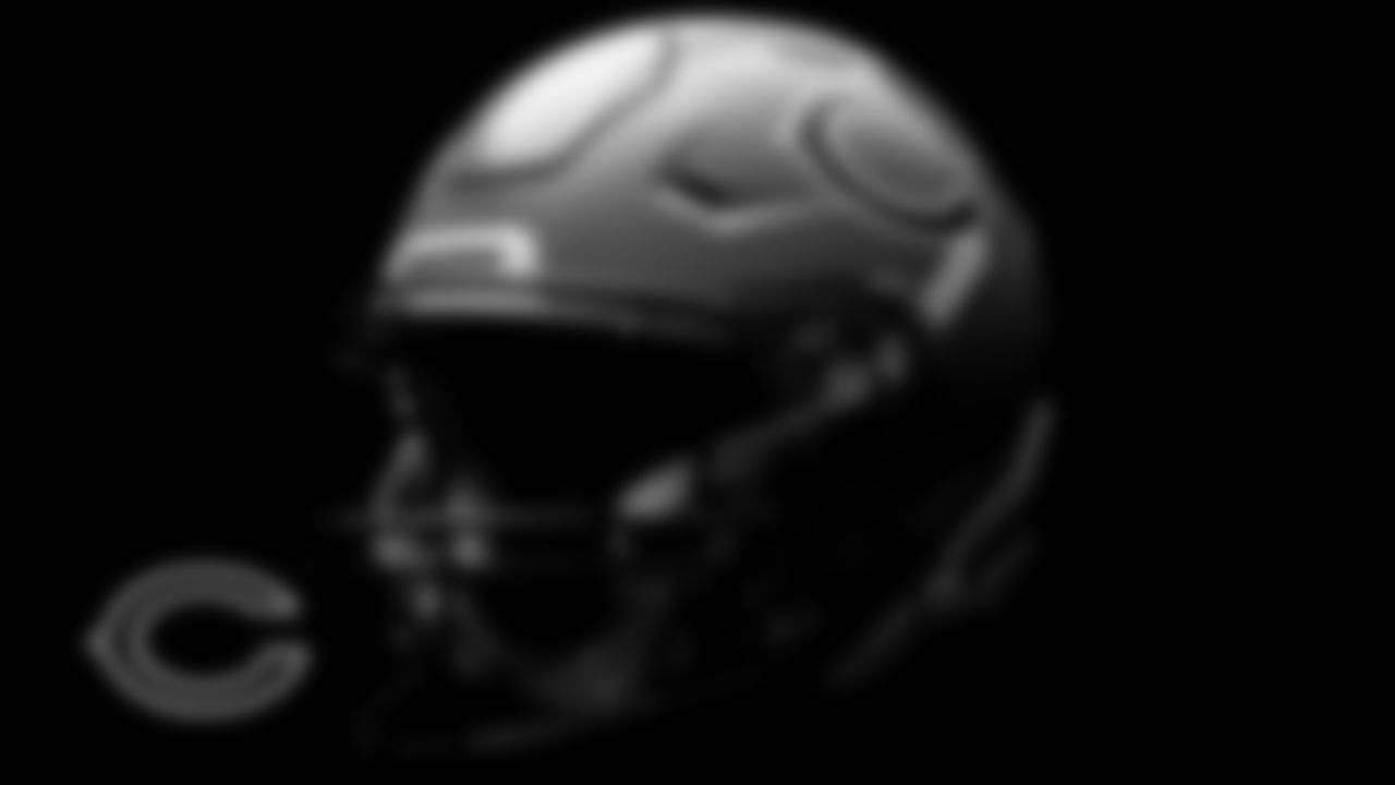 2022_Orange_Helmet_018