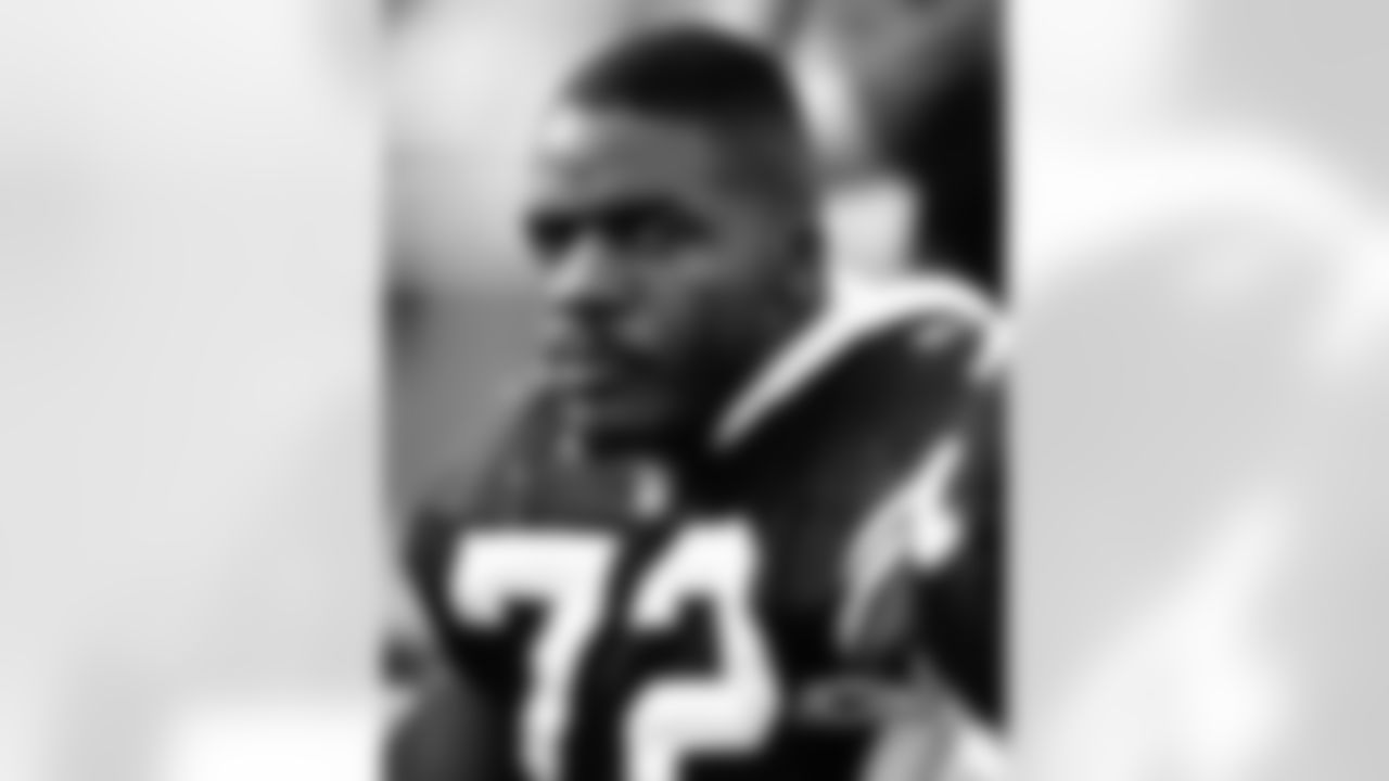 1992 - Leon Searcy, OT - Drafted by the Pittsburgh Steelers out of Miami.