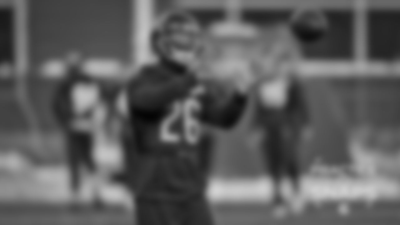S Deon Bush