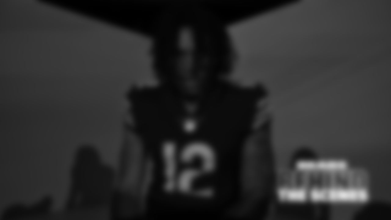 WR Velus Jones Jr.