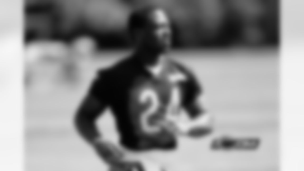 RB Jordan Howard
