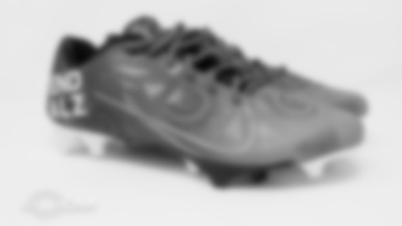 Tashaun Gipson Sr.
Cause/Charity: Alzheimer's Association