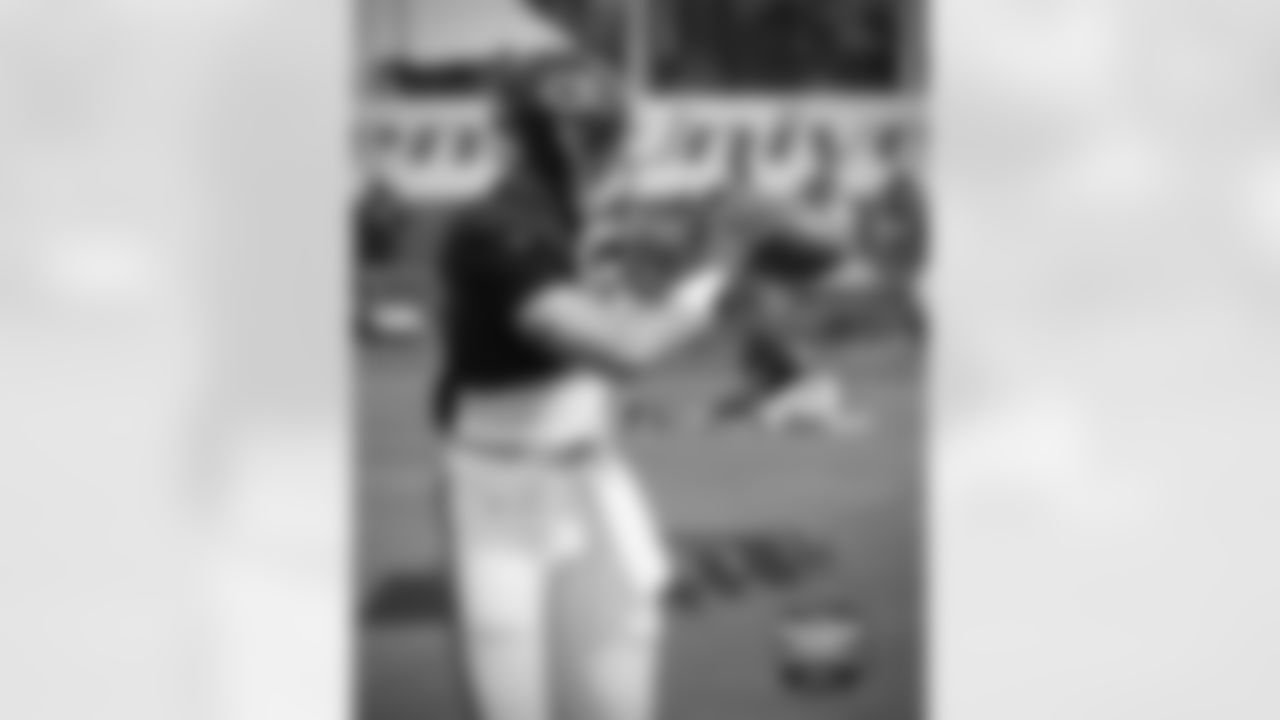 TE Zach Miller