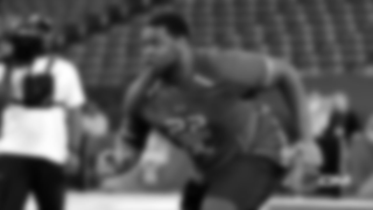 OL Charles Leno Jr.