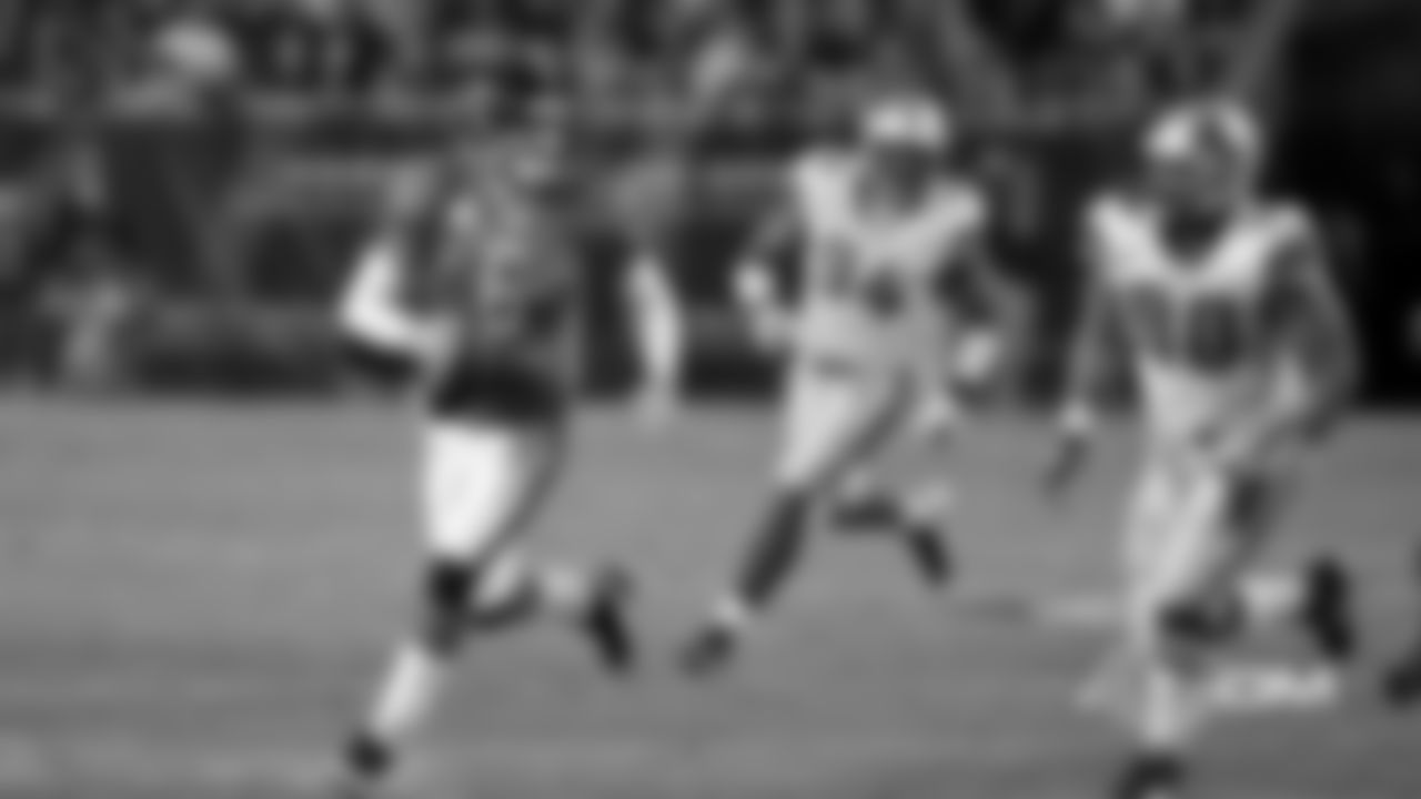 QB Jay Cutler