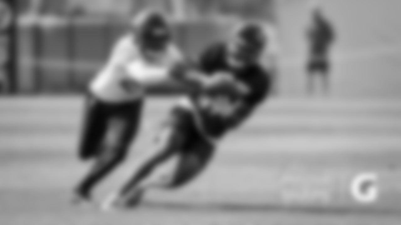 DB Kindle Vildor, WR Chris Lacy