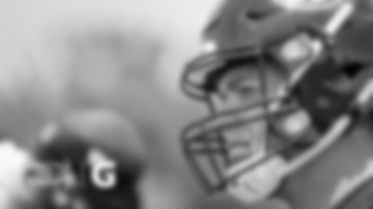 OL Teven Jenkins